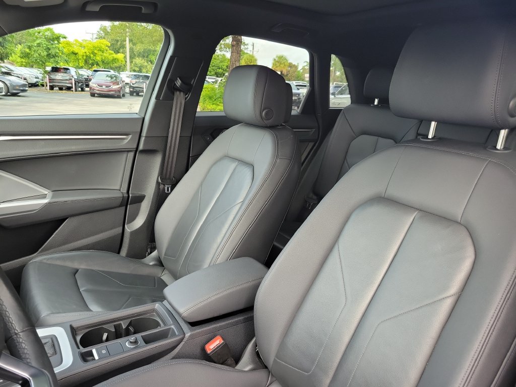 Used 2025 Audi Q3 2.0T Premium AWD/4WD image 26