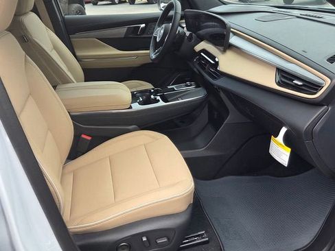 New 2026 Buick Enclave Preferred w/ Power Package AWD/4WD image 29