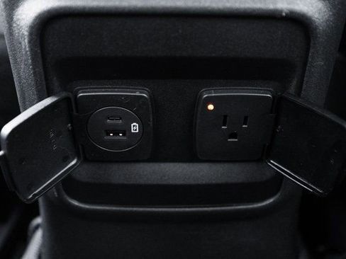 Used 2021 Ford Bronco Wildtrak image 31