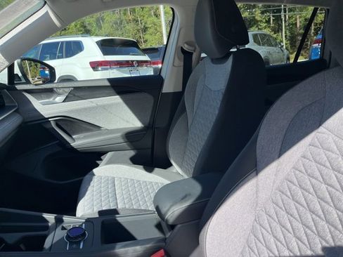 New 2025 Volkswagen Tiguan S image 10