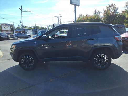 Used 2020 Jeep Compass Trailhawk image 8