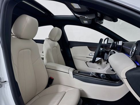 New 2025 Mercedes-Benz CLA 250 4MATIC image 6