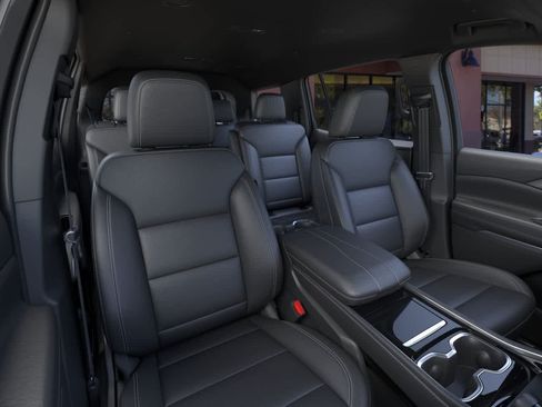 New 2027 Chevrolet Traverse LT w/ Midnight/Sport Edition FWD image 16