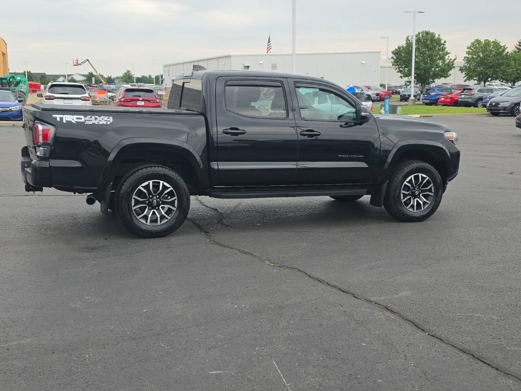 Used 2022 Toyota Tacoma TRD Sport AWD/4WD image 8