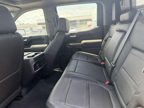 Used 2021 GMC Sierra 1500 Denali w/ Denali Ultimate Package AWD/4WD image 12