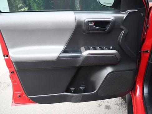 Certified 2023 Toyota Tacoma SR5 AWD/4WD image 13