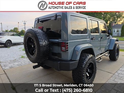 Used 2014 Jeep Wrangler Unlimited Sahara w/ Max Tow Package AWD/4WD image 4