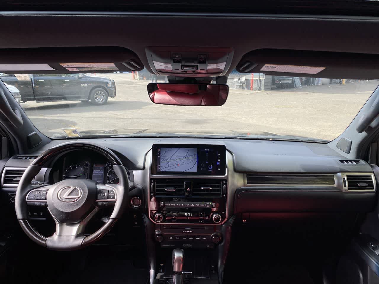 Used 2023 Lexus GX 460 Luxury w/ Sport Design Package AWD/4WD image 13