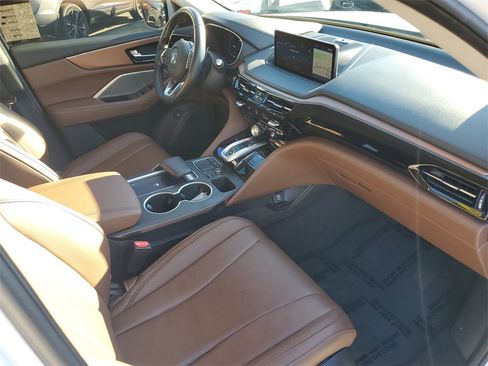Certified 2023 Acura MDX FWD w/ Technology Package image 4