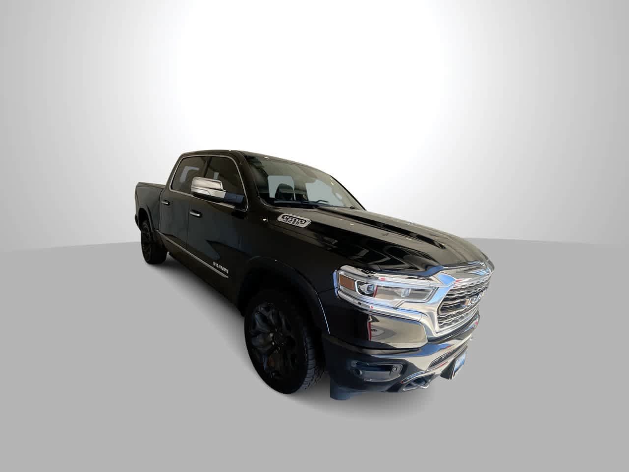 Used 2020 RAM 1500 Limited w/ Body-Colour Bumper Group AWD/4WD image 2