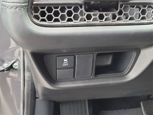 Used 2024 Honda HR-V LX image 17