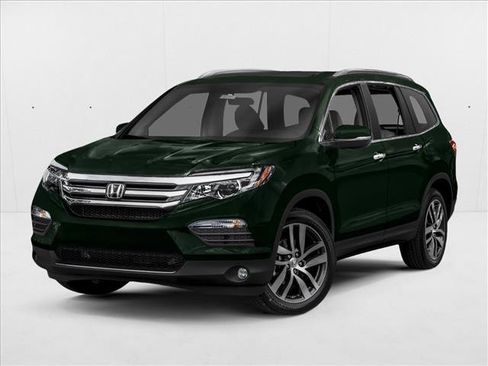 Used 2016 Honda Pilot Touring image 1