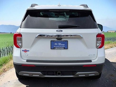 Certified 2023 Ford Explorer XLT w/ Equipment Group 202A AWD/4WD image 5