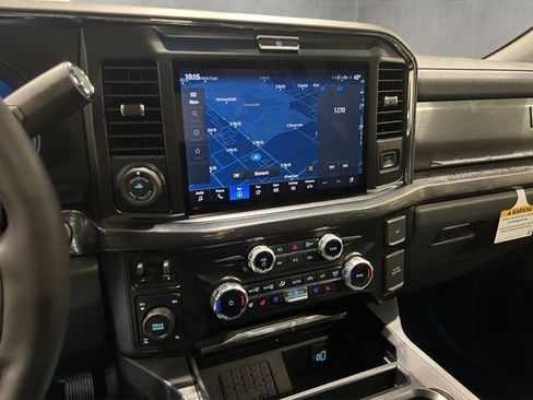 New 2026 Ford F250 Lariat w/ Black Appearance Package AWD/4WD image 16