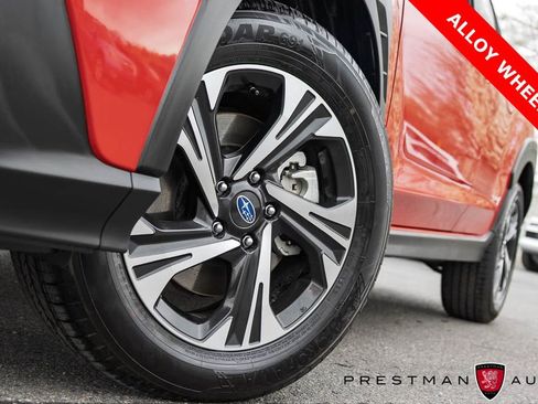 Used 2025 Subaru Crosstrek 2.0i Premium image 8