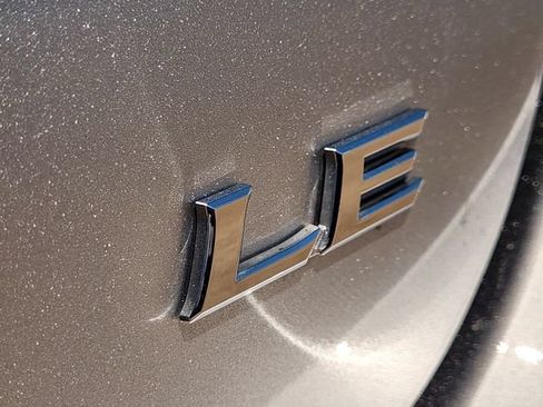 Used 2023 Toyota Camry LE FWD image 7