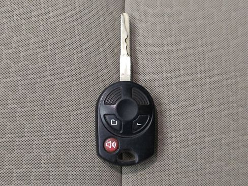 Used 2018 Ford Escape SE FWD image 32