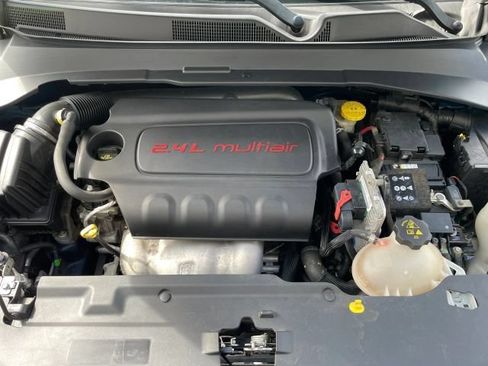 Used 2018 Jeep Compass Latitude w/ Popular Equipment Group AWD/4WD image 40