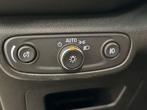 Used 2022 Chevrolet TrailBlazer LT w/ Convenience Package FWD image 28