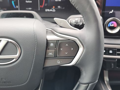 Used 2025 Lexus RX 350 Premium Plus w/ Convenience Package FWD image 33