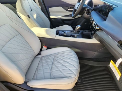 New 2026 Nissan Sentra SL w/ Floor Mat Package image 14