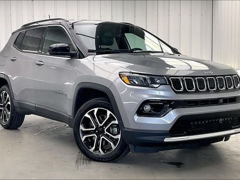 Used 2023 Jeep Compass Limited AWD/4WD image 34