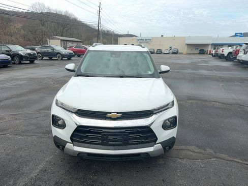 Used 2023 Chevrolet TrailBlazer LT image 2