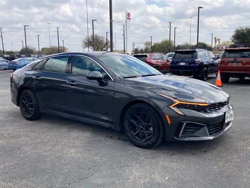 Used 2025 Kia K5 LXS image 2