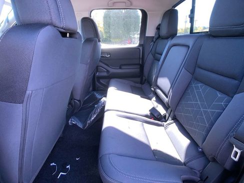 New 2025 Nissan Frontier SV w/ SV Convenience Package image 25