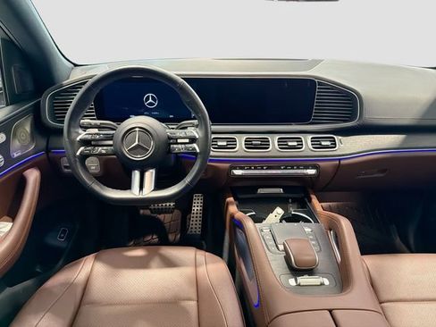 Used 2024 Mercedes-Benz GLS 450 4MATIC image 22