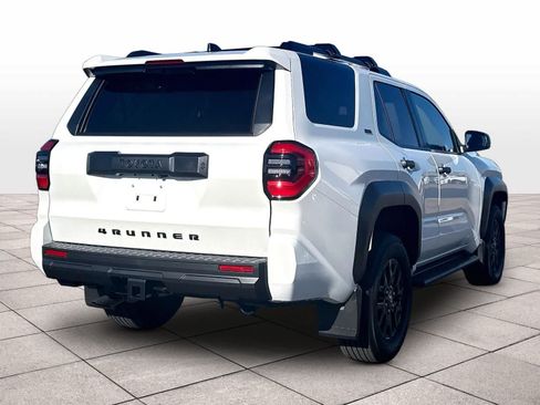 Used 2026 Toyota 4Runner SR5 AWD/4WD image 9