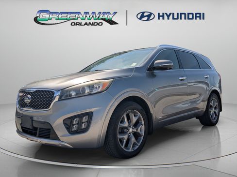 Used 2016 Kia Sorento SX w/ SXL Technology Package AWD/4WD image 4