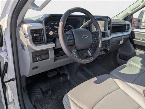 New 2026 Ford F250 XL w/ XL Chrome Package image 2