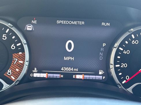 Used 2023 Jeep Renegade Limited AWD/4WD image 27