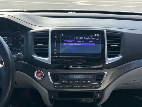 Used 2017 Honda Pilot EX-L image 12