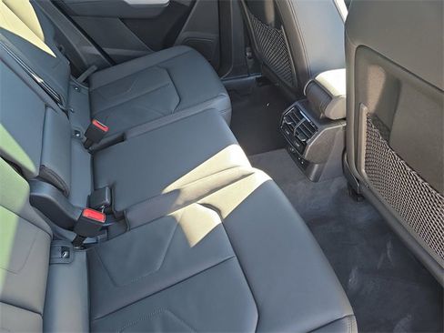 Used 2025 Audi Q3 2.0T Premium Plus w/ Premium Plus Package image 13