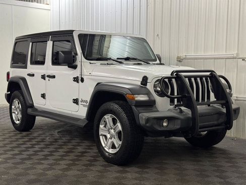 Used 2019 Jeep Wrangler Unlimited Sport S AWD/4WD image 6
