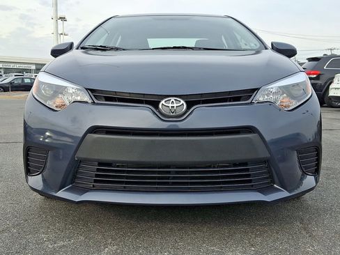 Used 2015 Toyota Corolla LE image 2