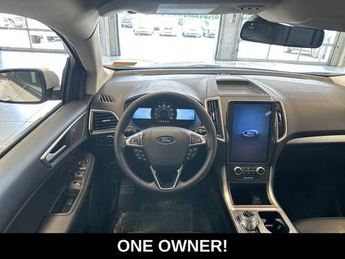 Used 2024 Ford Edge SEL w/ Convenience Package AWD/4WD image 2