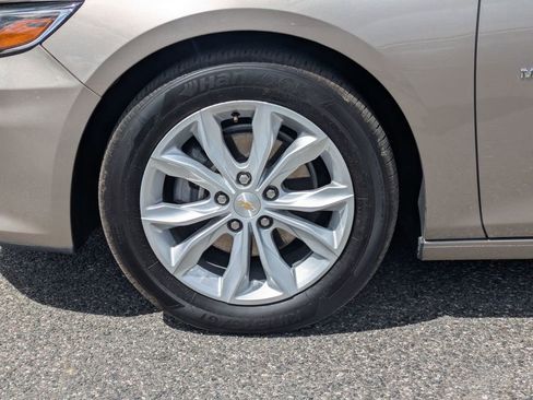 Used 2025 Chevrolet Malibu LT FWD image 11