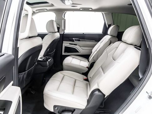 Used 2020 Kia Telluride EX w/ EX Premium Package FWD image 28