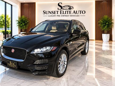 Used 2020 Jaguar F-PACE Prestige AWD/4WD image 3