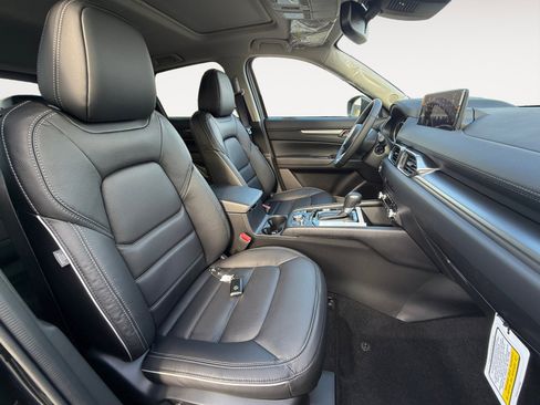 New 2025 MAZDA CX-5 AWD 2.5 S w/ Preferred Package image 19