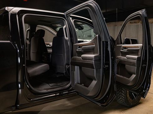 Used 2023 Chevrolet Silverado 1500 RST image 30