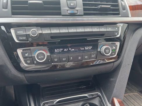 Used 2017 BMW 330i xDrive Wagon AWD/4WD image 15