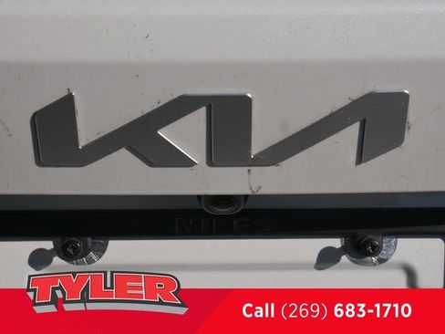 Used 2024 Kia Sorento SX Prestige w/ Panoramic Sunroof Package image 16