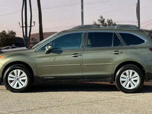 Used 2015 Subaru Outback 2.5i Premium AWD/4WD image 4