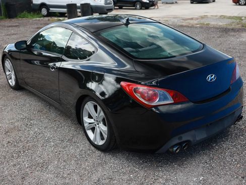 Used 2012 Hyundai Genesis 2.0T RWD image 4