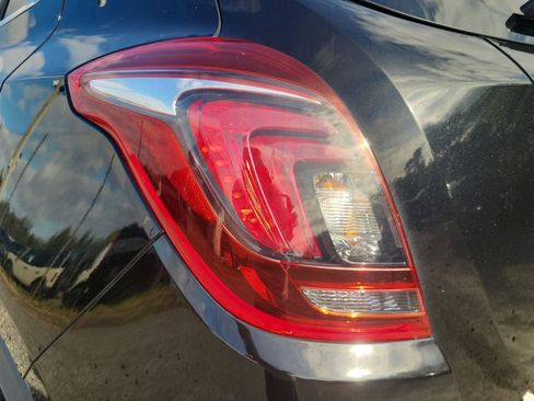 Used 2021 Buick Encore Preferred image 7