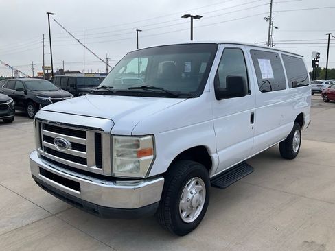Used 2009 Ford E-350 and Econoline 350 XL RWD image 36
